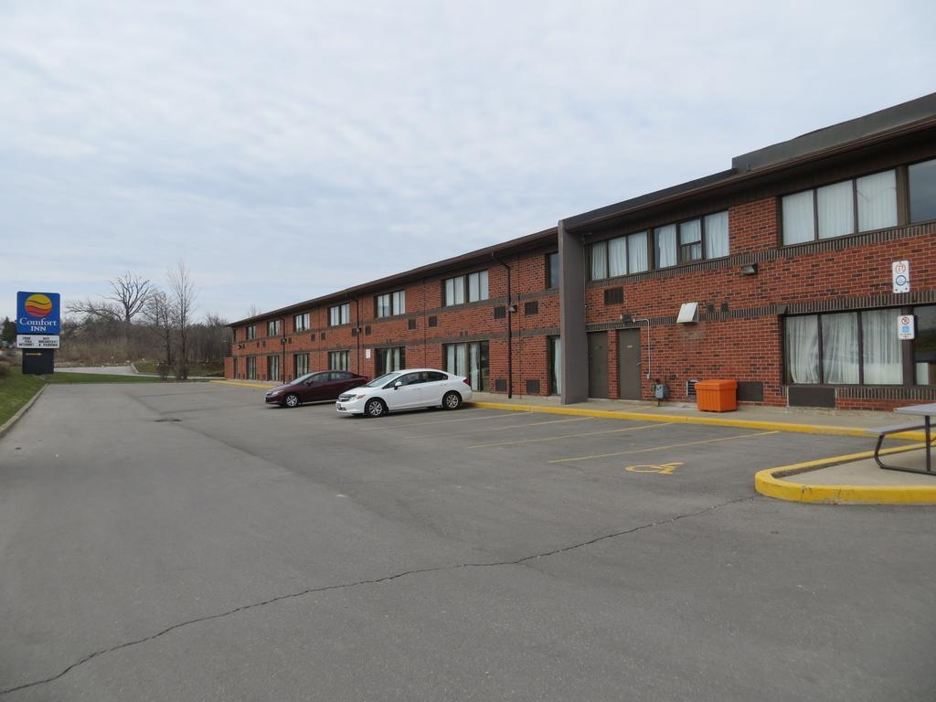 Comfort Inn Meadowvale Mississauga Exteriör bild