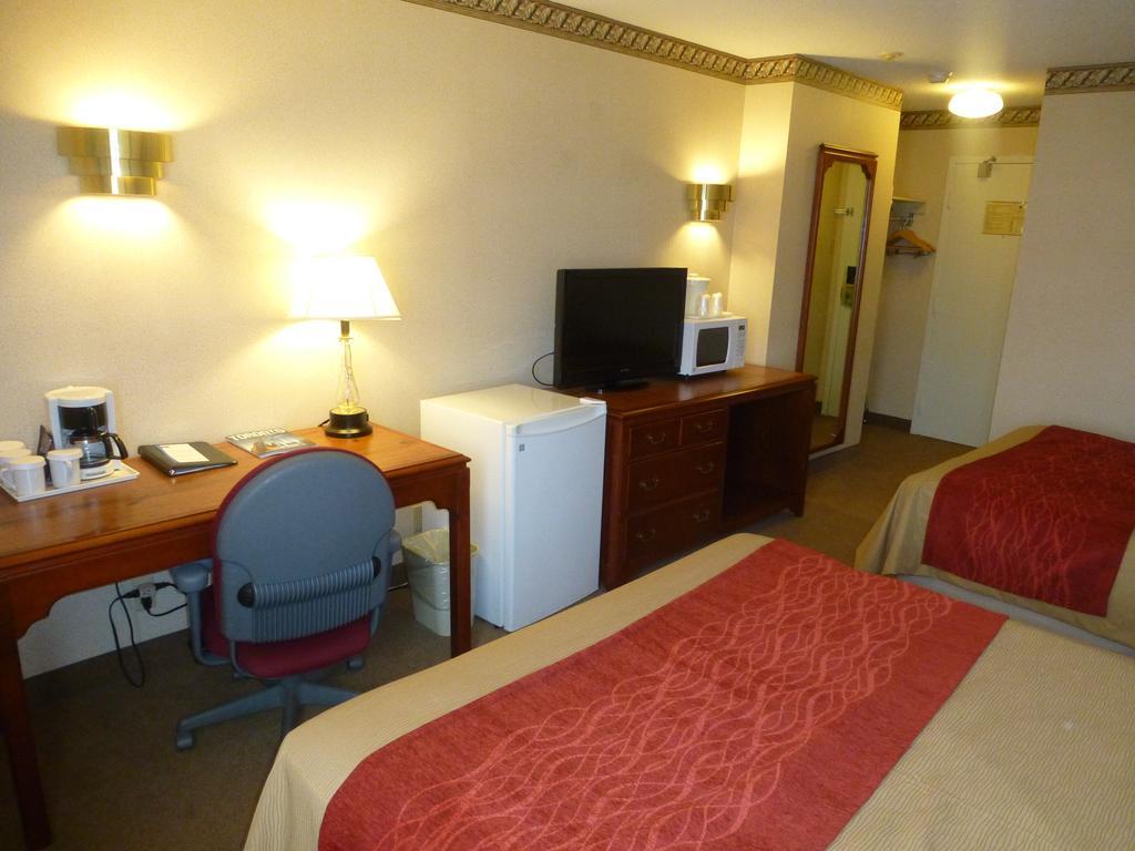 Comfort Inn Meadowvale Mississauga Exteriör bild