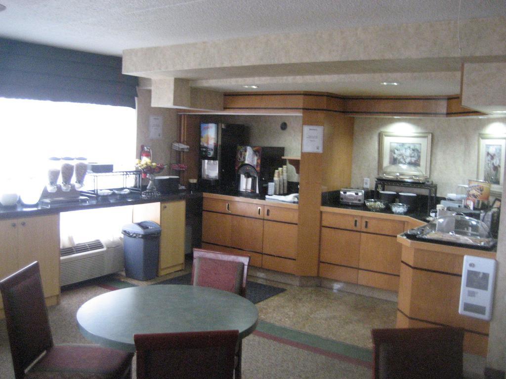Comfort Inn Meadowvale Mississauga Exteriör bild